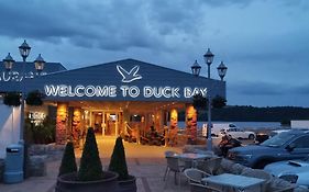 Duck Bay Hotel & Restaurant